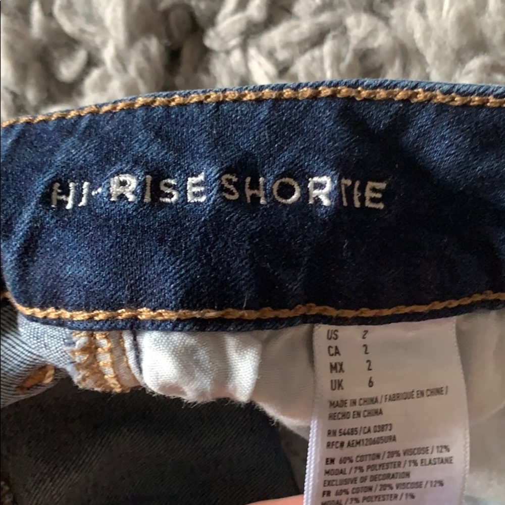 AE HIGH RISE SHORTS - Picture 3 of 4